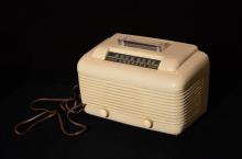  Crosley AM portable Radio