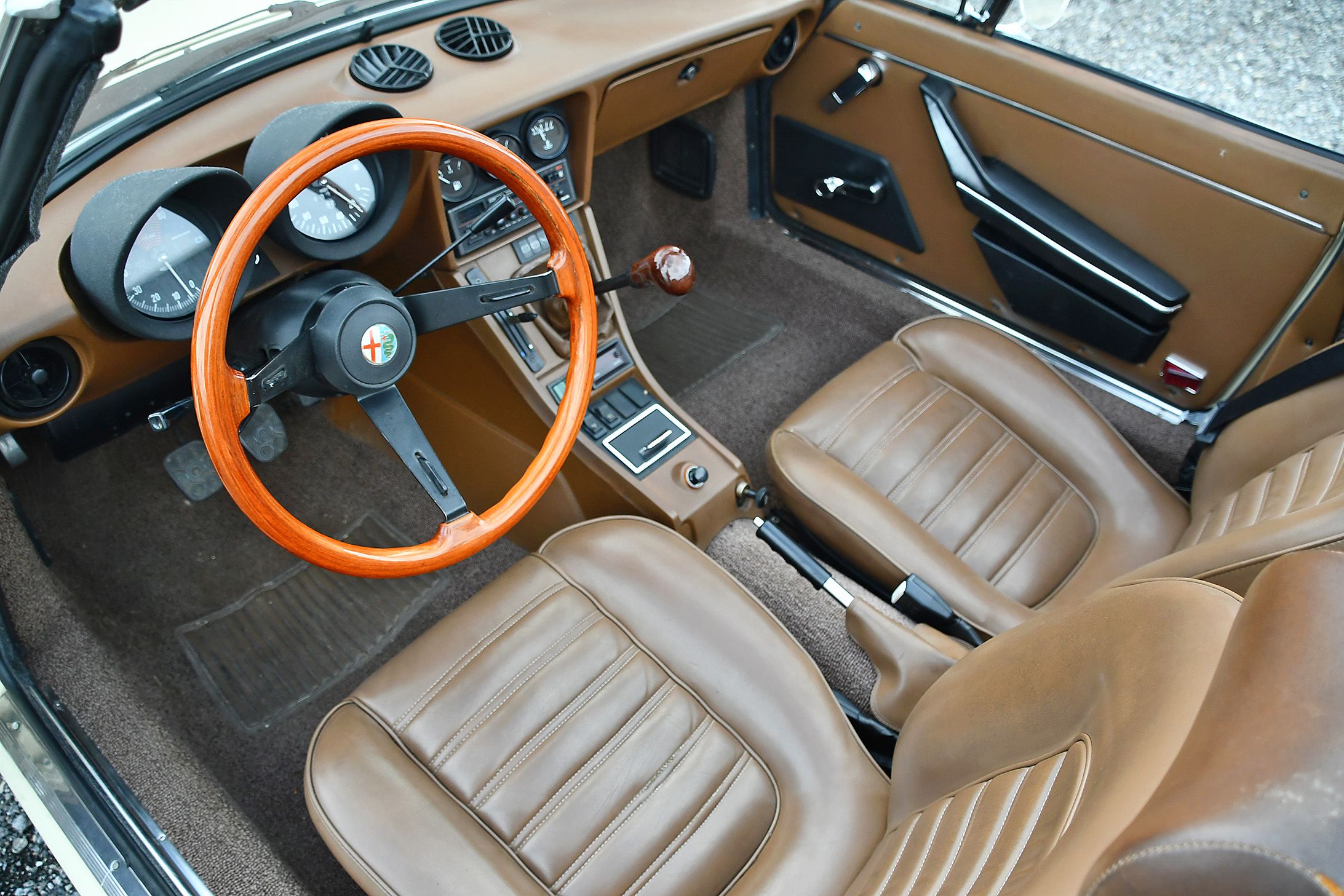 Alfa Romeo Spider 2.0, 1983
