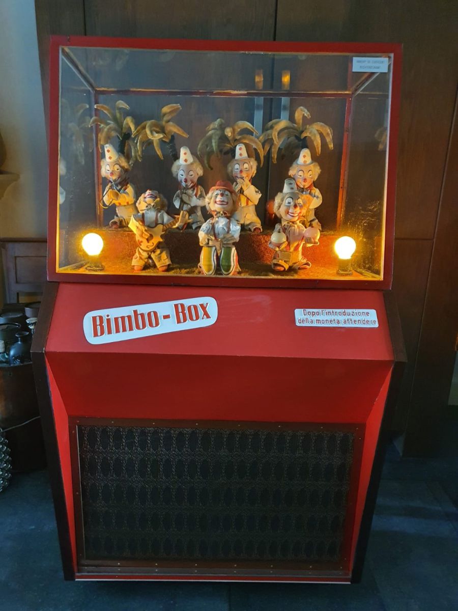 Original Bimbo Box in Perfect Condition