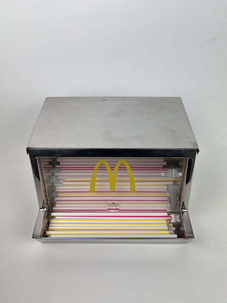 MCDONALD'S: German franchises jettison plastic lids, straws