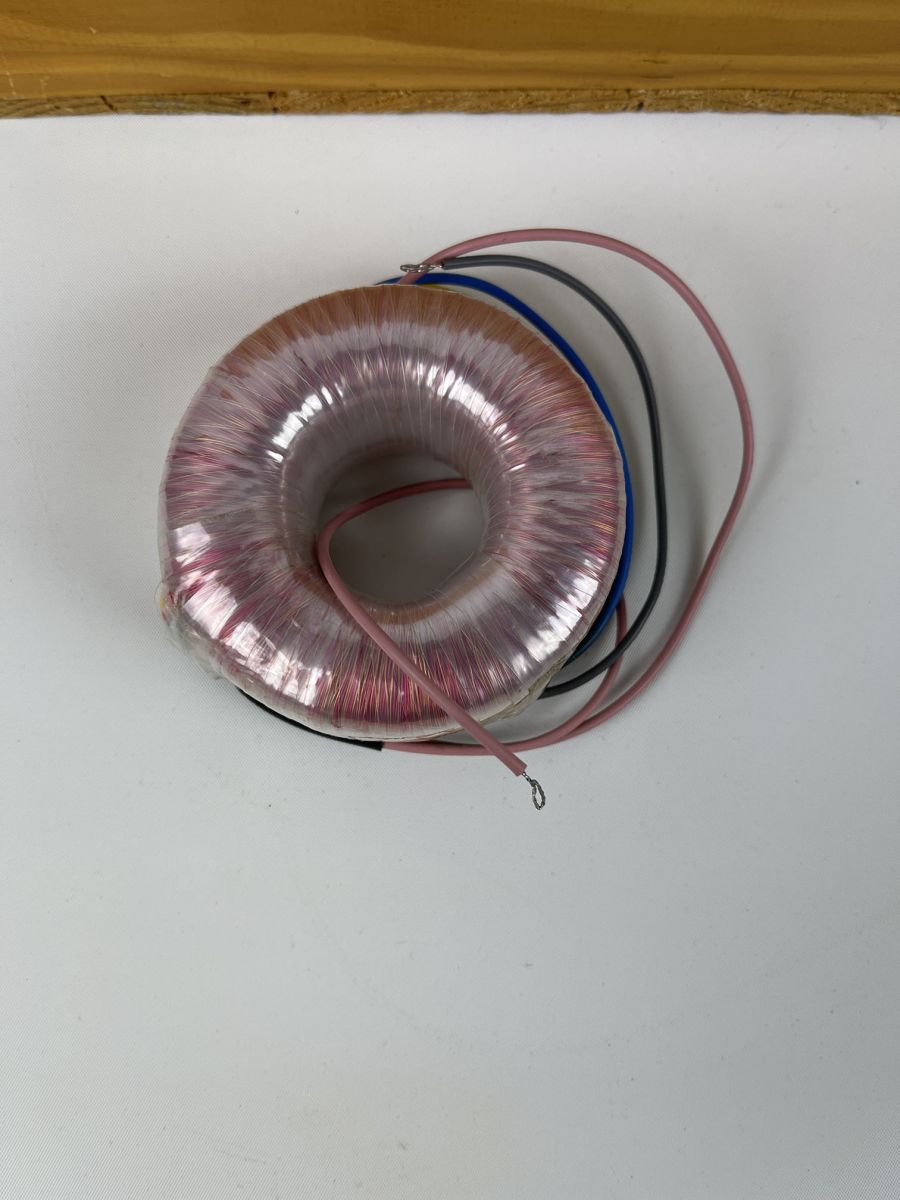 Set of 6 New Old Stock Toroidal Transformers