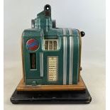 Groetchen Columbia Gold Award 25 Cent Slot Machine ca. 1938