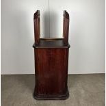 Vintage O. D. Jennings & Co. Art Deco Style Wooden Slot Machine Stand/Console