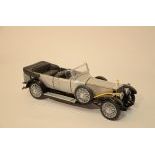 Franklin Mint 1925 Rolls-Royce Silver Ghost 1 :24 Model